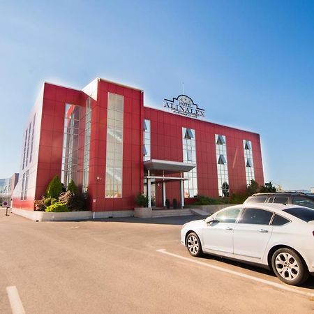 Hotel Alinalex - Paradisul Acvatic Braşov Extérieur photo