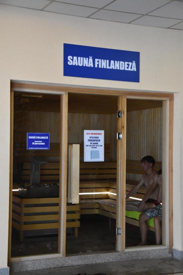 Hotel Alinalex - Paradisul Acvatic Braşov Extérieur photo