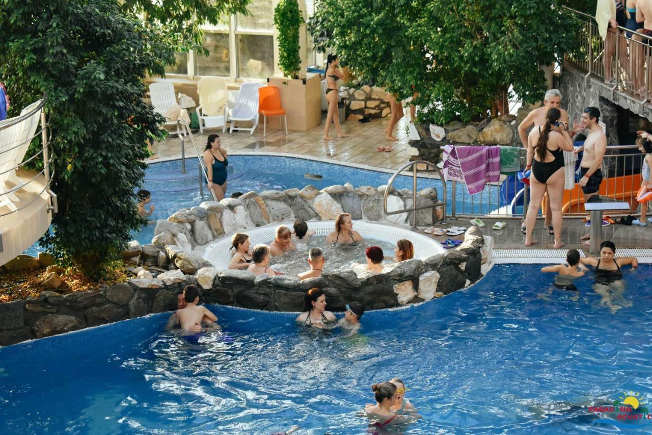 Hotel Alinalex - Paradisul Acvatic Braşov Extérieur photo